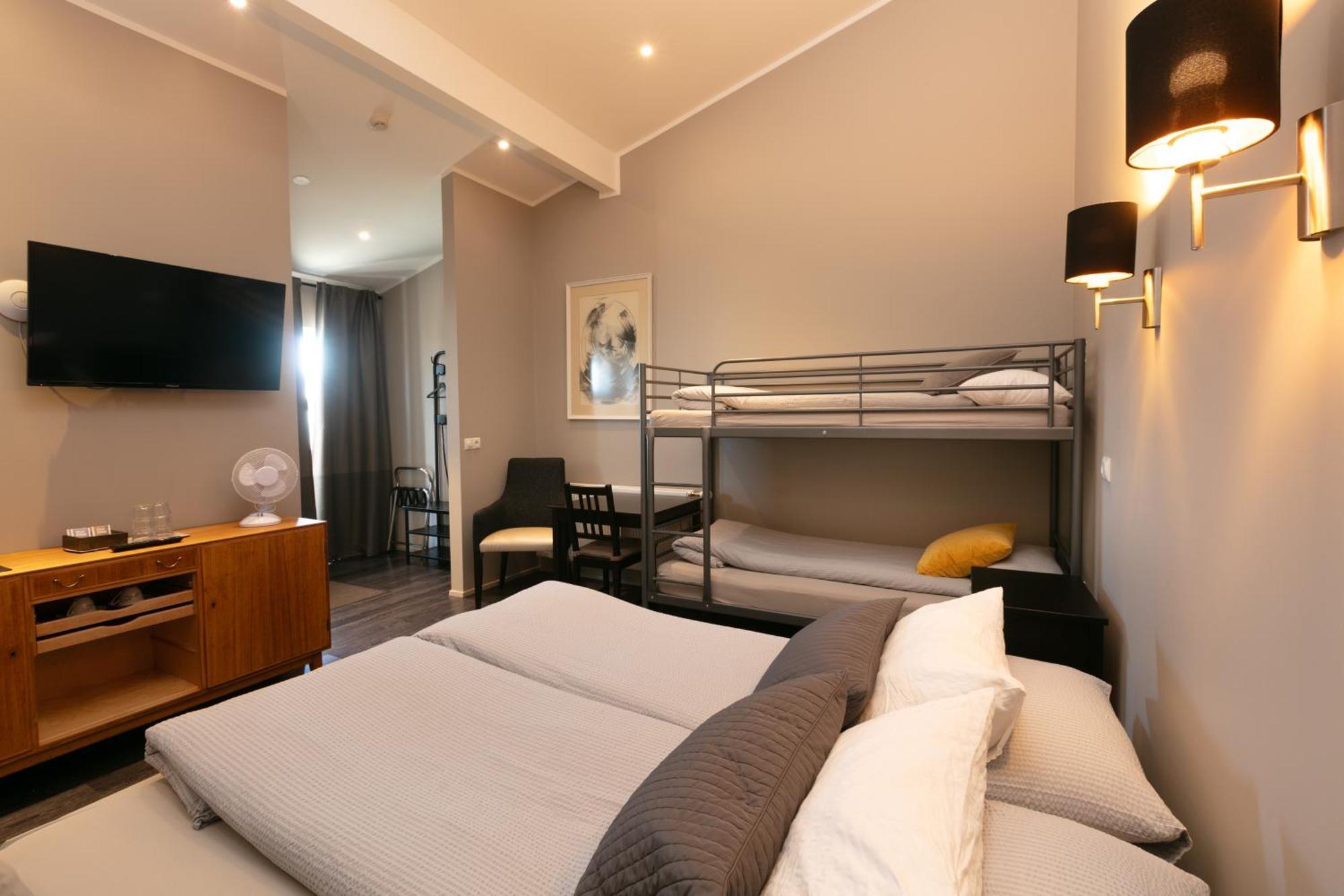 Karuna Guesthouse Saudarkrokur Екстериор снимка